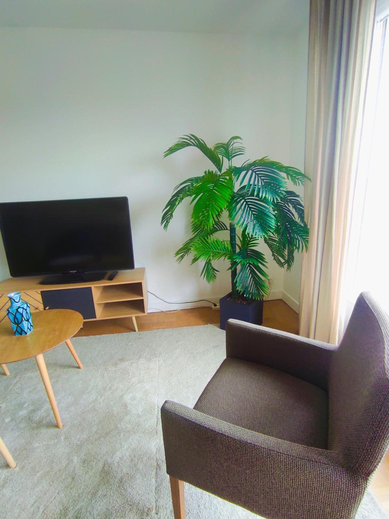 Ferienwohnung Grand 2 Pieces Vue Degagee Quartier Gare Clamart Exterior foto